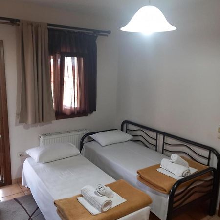Pansion Fani Apartment Ouranoupoli Bagian luar foto